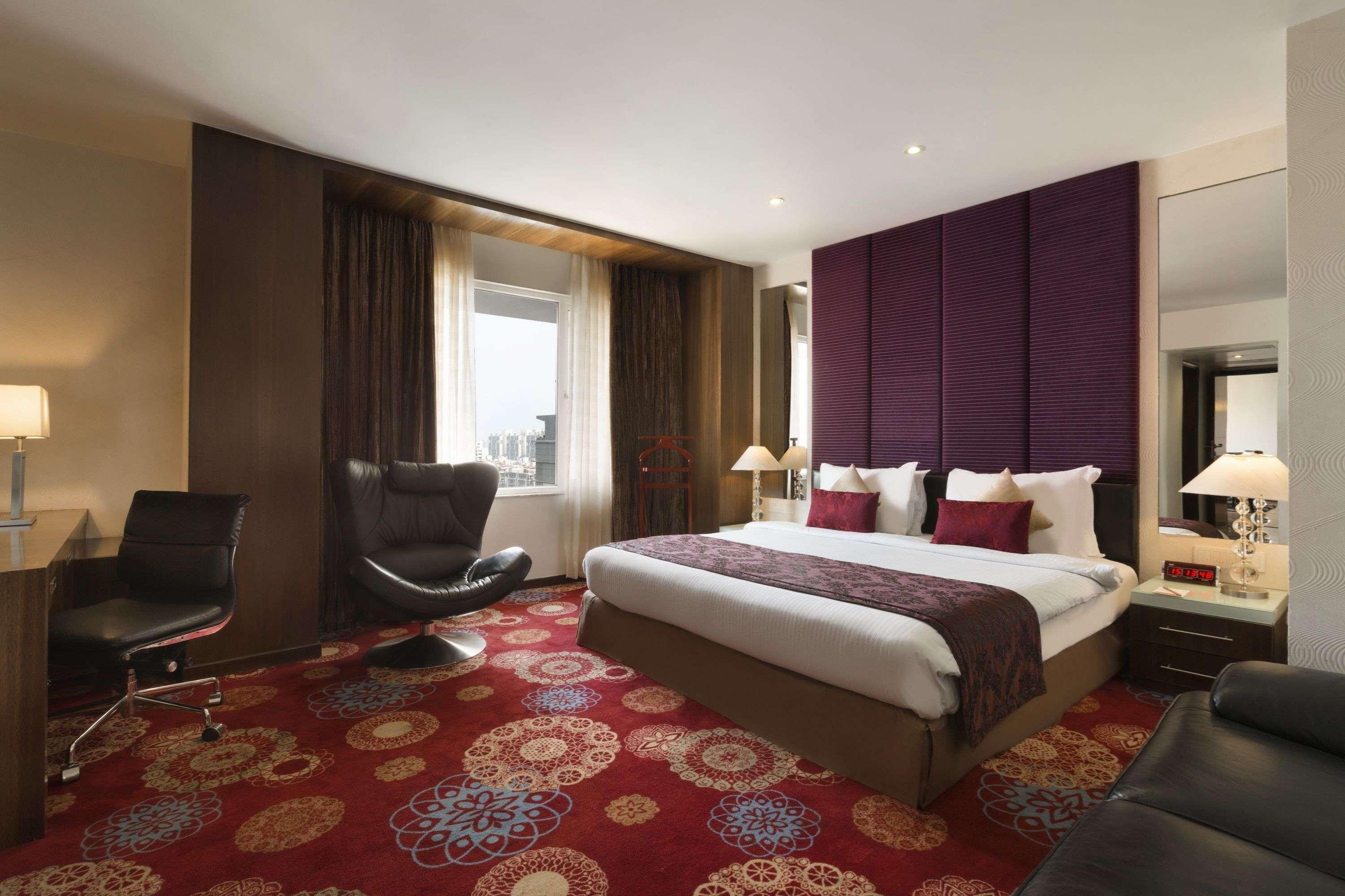 Ramada Ahmedabad Hotel Luaran gambar